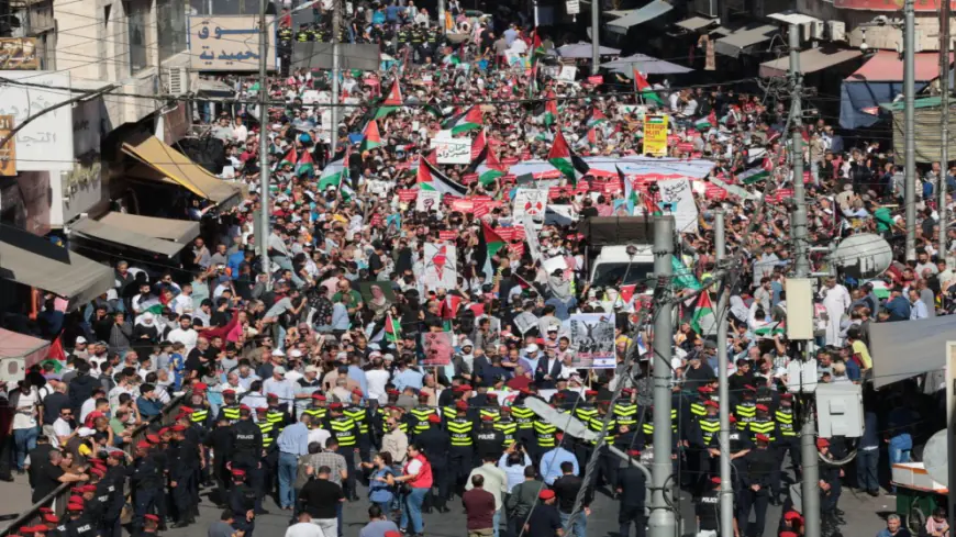 مسيرات حاشدة دعما لصمود الفلسطينيين