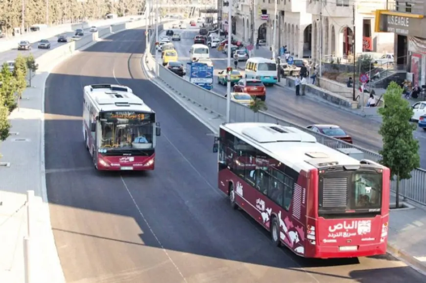 6528 مستخدما لمسار عمان-الزرقاء في يوم تشغيله