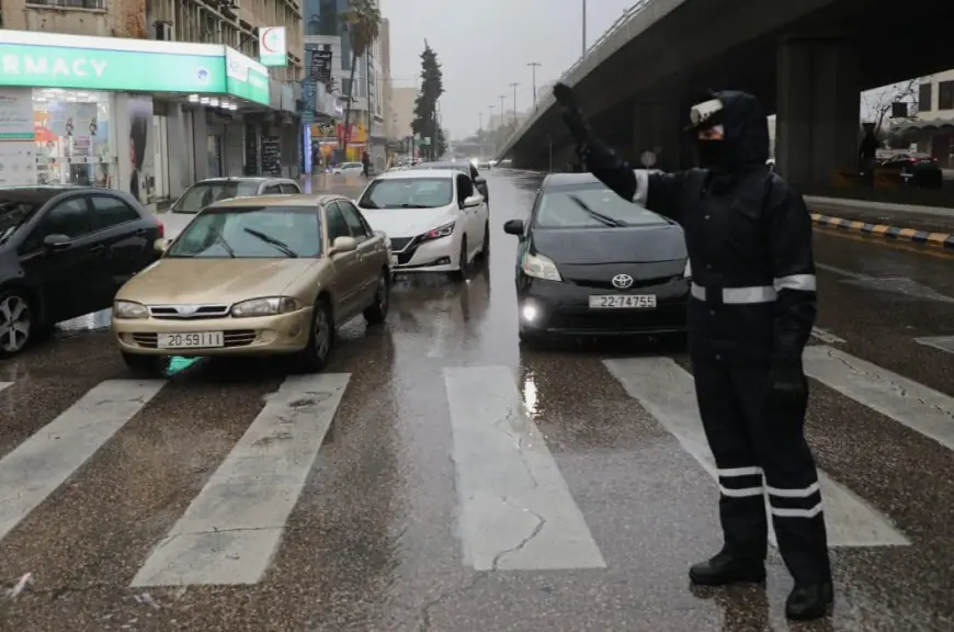 فتح جميع الجسور التي أغلقت في عمان أمام حركة السير